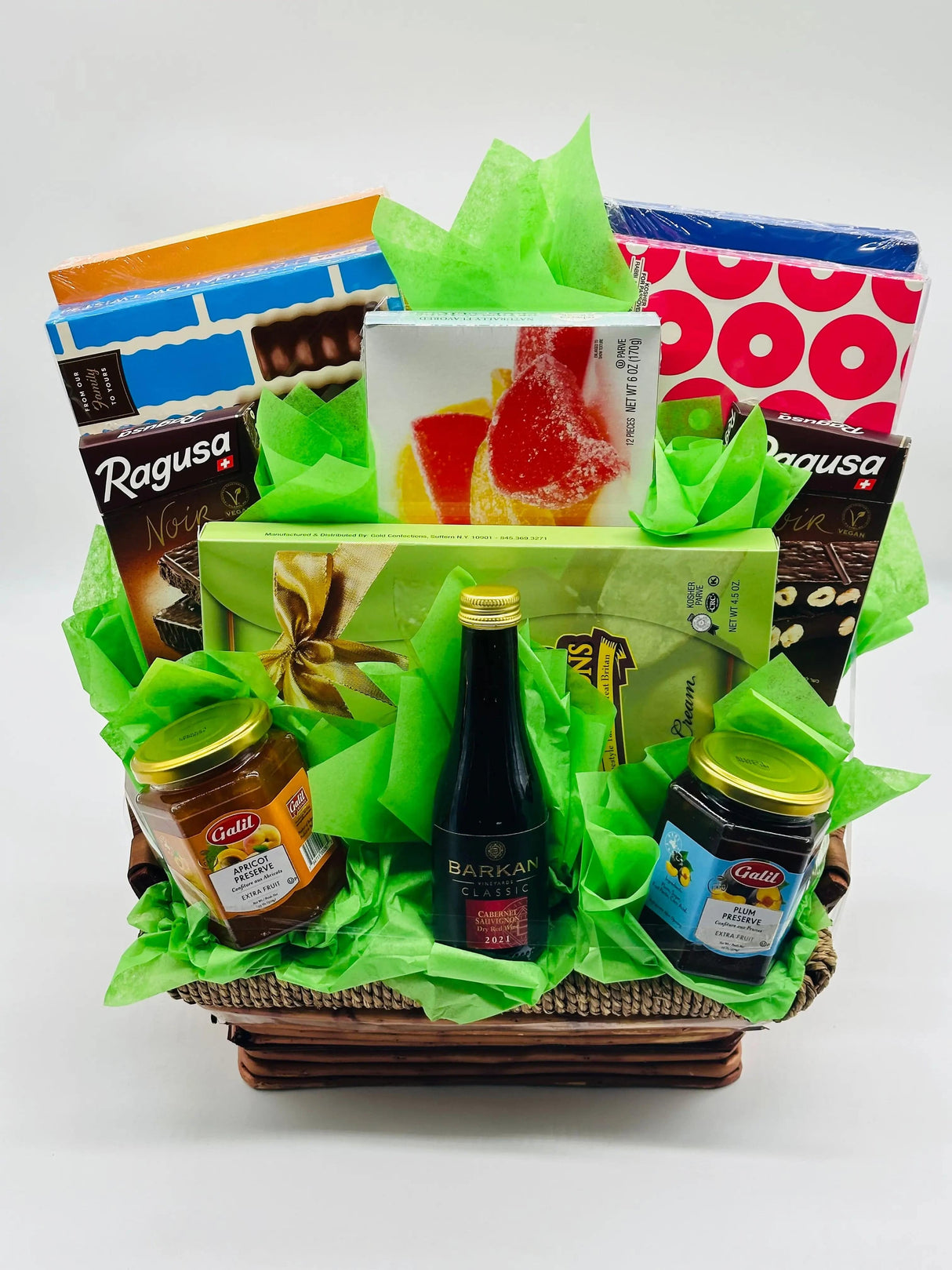 Wine chocolate gift basket with Swiss chocolates Cabernet Sauvignon Brooklyn NYC delivery